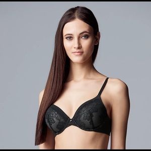 Simply Vera Vera Wang Modern Lace Black 36DD Bra